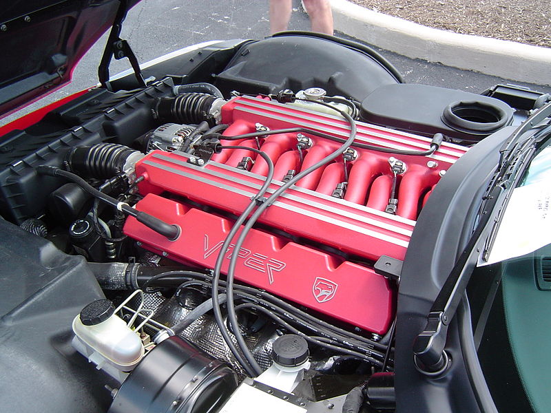 800px-1992_Dodge_Viper_engine.JPG