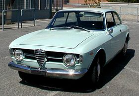 Alfa Romeo GT 1300 Junior.jpg