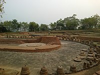 Resti scavati di un chaitya strutturale a Lalitgiri, Odisha, India