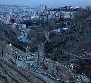 نمایی از بالای کوه دارآباد