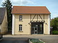 Dorpshuis (van 1836-1912 synagoge, daarna veestal, in 2005 in de huidige vorm gerestaureerd)