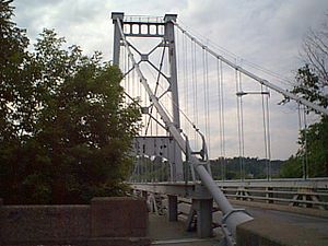 Kingston–Port Ewen Suspension Bridge