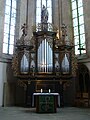 Chororgel und Altar