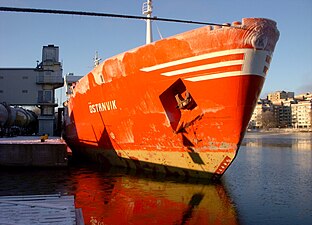 M/S Östanvik i Cementas hamn.