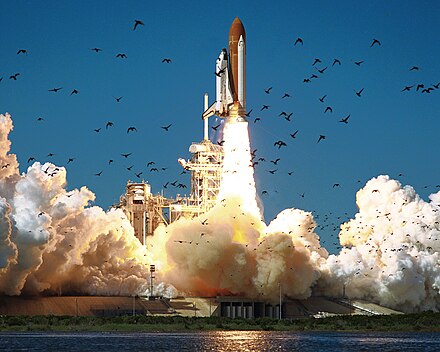 1986年1月28日，挑戰者號太空梭自位在佛羅里達州的甘迺迪航天中心升空。太空梭在升空大約73秒後發生解體。