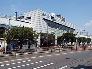 TWR Shinonome-station east.jpg