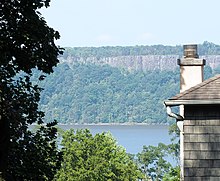 Palisades (New Jersey), looking west across the Hudson River from Sigma Place, Riverdale The Palisades from Riverdale.jpg