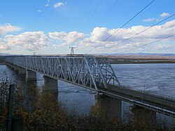 Мост через реку Амур (в Комсомольске-на-Амуре) .jpg