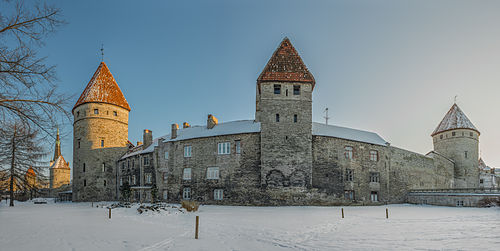 Tormide väljak talvises Tallinnas