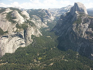 300px-Yosemite_Valley.JPG