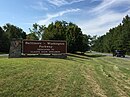 View south along the Baltimore–Washington Parkway at the north end of the NPS-maintained segment