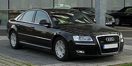 Audi A8 quattro (D3, 2. Facelift) – Frontansicht, 30. April 2011, Düsseldorf.jpg