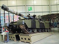 砲塔側面にTOGSを装着したMk.11。 ボービントン戦車博物館。