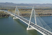 Le pont de Megyer (autoroute M0).