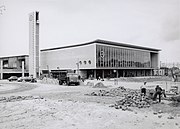 Het nieuwe station Eindhoven kort na voltooiing; 1956.