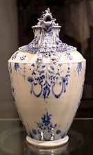 Florentine vase; 16th century.