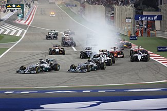 First lap 2014 Bahrain Grand Prix (3).jpg