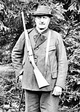 Hrabě Georg Wassilko von Serecki (* 17. únor 1864 zámek Berhometh, Bukovina; † 24. březen 1940 Černovice, Bukovina), v loveckém r. 1935