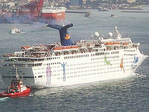 English: Cruise ship Grand Celebration leaving...