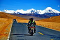 route de l'amtiée après le col de Lhakpa La (en) et le Mont Everest