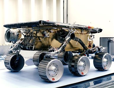«Соджорнер» — первый успешный марсоход, работавший в 1997 году