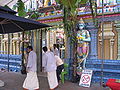 Ingresso principale del tempio di Krishna a Singapore