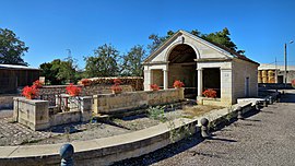 The wash house and fountain in Vaux-le-Moncelot