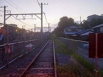 画像:写真の撮り方-露出-アンダー-線路