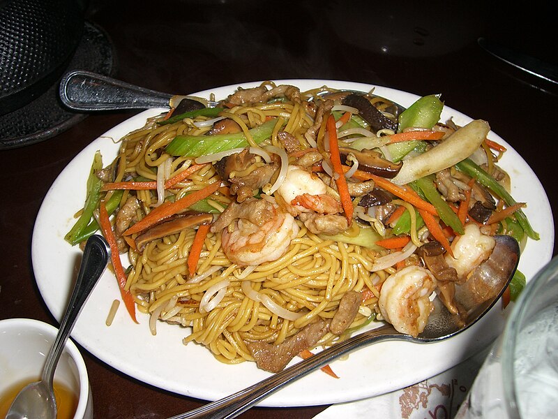 File:Chow mein by Aaron Gustafson in Austin, Texas.jpg