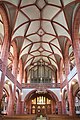 Blick aus dem Kirchschiff zur Stumm-Orgel