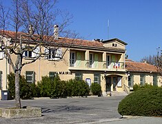 La mairie.