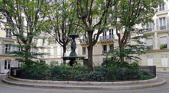 Cité de Trévise med Fontaine Trévise.