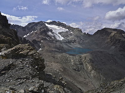 Zum Vergleich ein aktuelles Foto des Piz Lagrev mit Lej Lagrev und Vadret Lagrev, aufgenommen vom Piz Polaschin.