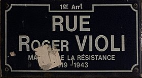 Voir la plaque.