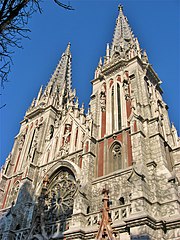 Catedral de San Nicolás de Kiev, católica, de Vladislav Gorodetsky (1899–1909).