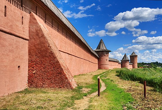341. Стены и башни Кремля, Суздаль. Автор — Ludvig14
