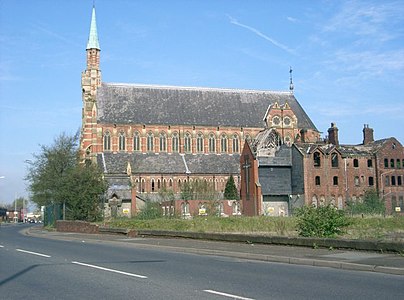 The derelict monastery in 2005 with Spashett's fire-damaged wing prior to demolition