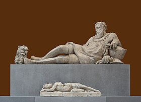 Les vestiges du tombeau de Philippe Chabot (1492-1543), comte de Brion et amiral de France, autrefois situé dans l'abbatiale du couvent des Célestins, à Paris. Ces éléments sont aujourd'hui exposés au musée du Louvre. (définition réelle 2 784 × 2 006)