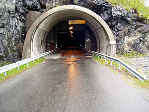 Øksfjordtunnel