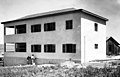 1929: Bau des ersten Kinderhauses