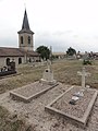 Kirche Saint-Remi mit Soldatengräbern