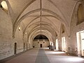 Le réfectoire de l'abbaye de Fontevraud ouvre ses portes aux particuliers lors de réceptions, expositions, réunions, repas de gala ou de travail[note 8].