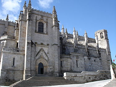 GuardaCathedral2.jpg