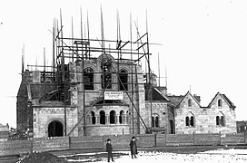 Im Bau befindliche Herz-Jesu-Kirche (1909/1910)