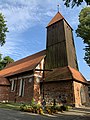 Zachowana drewniana wieża kościoła w Gutkowie, z której Napoleon prowadził obserwacje