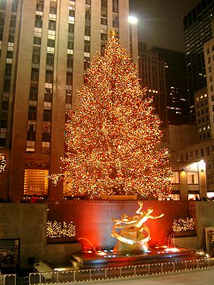 The Christmas tree at Rockefeller Center in Ne...
