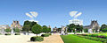 Les Tours de la liberté dans le jardin des Tuileries.