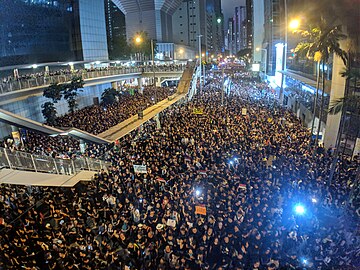 Intersection between Hennessy Road and Arsenal Street in Wan Chai.