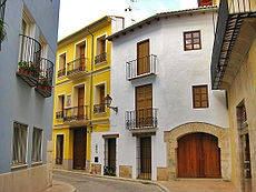 Març (2): Cases de la ciutat vella d'Alzira, a la Ribera Alta