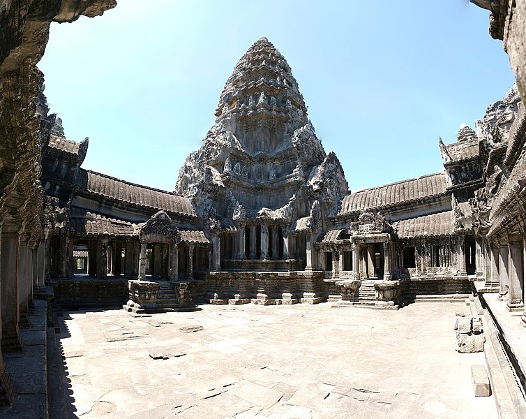 File:Angkor Wat Central Pano.jpg